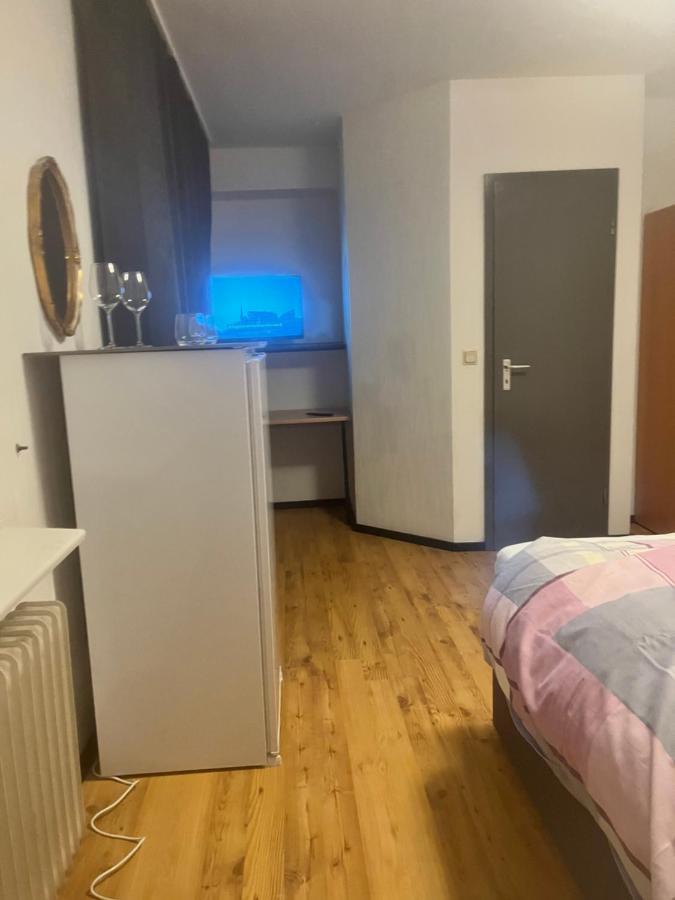 Akropolis Hotel Lubeka Zewnętrze zdjęcie